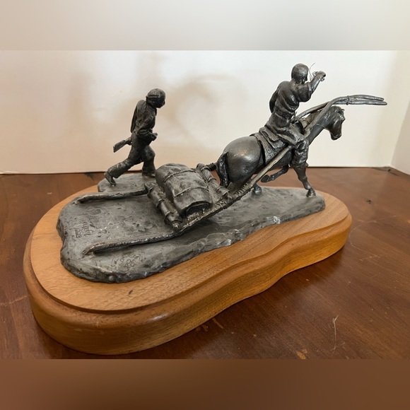 Michael A Ricker 1223 American Indian Chief On Horse Statue Sculpture 1986 - Picture 4 of 8